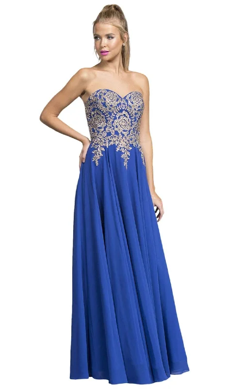 Trevi Collection - Strapless Applique Sweetheart Prom Dress